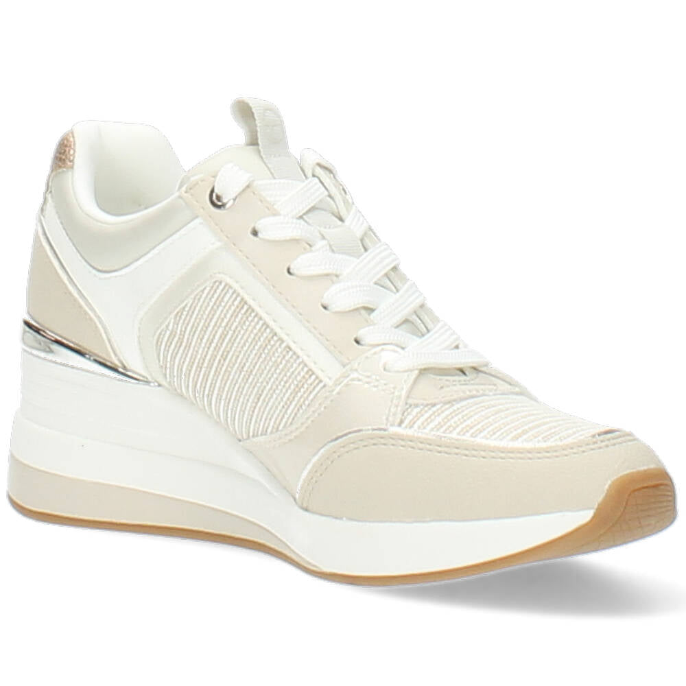 beige sneaker
