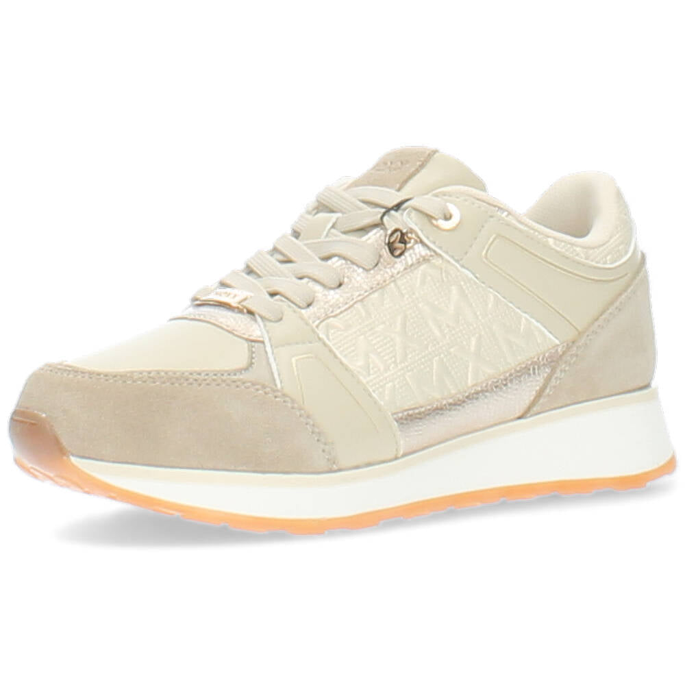 beige sneaker