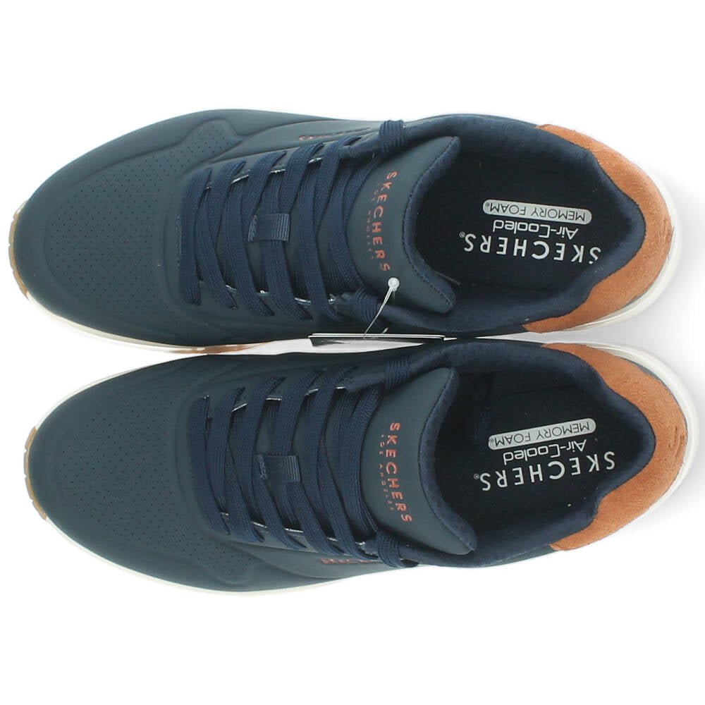 blauwe sneaker
