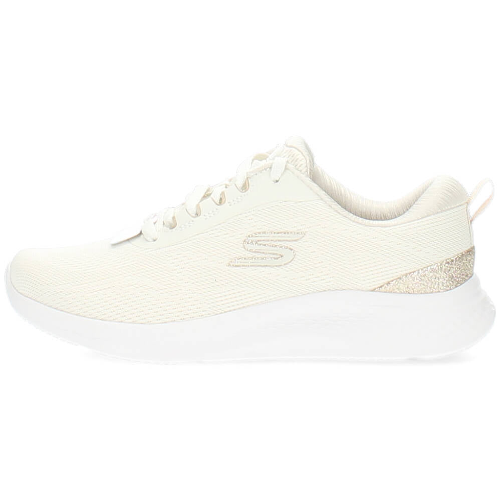 beige sneaker