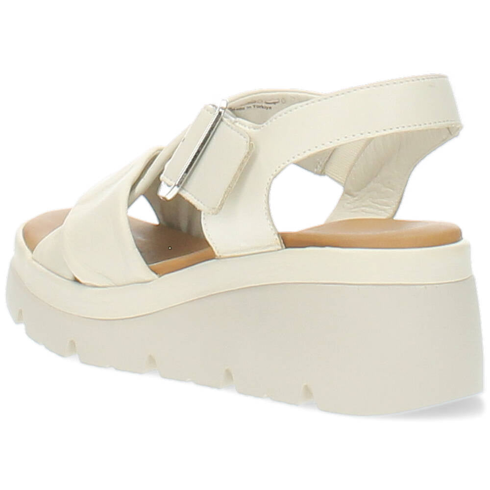 beige sandaal
