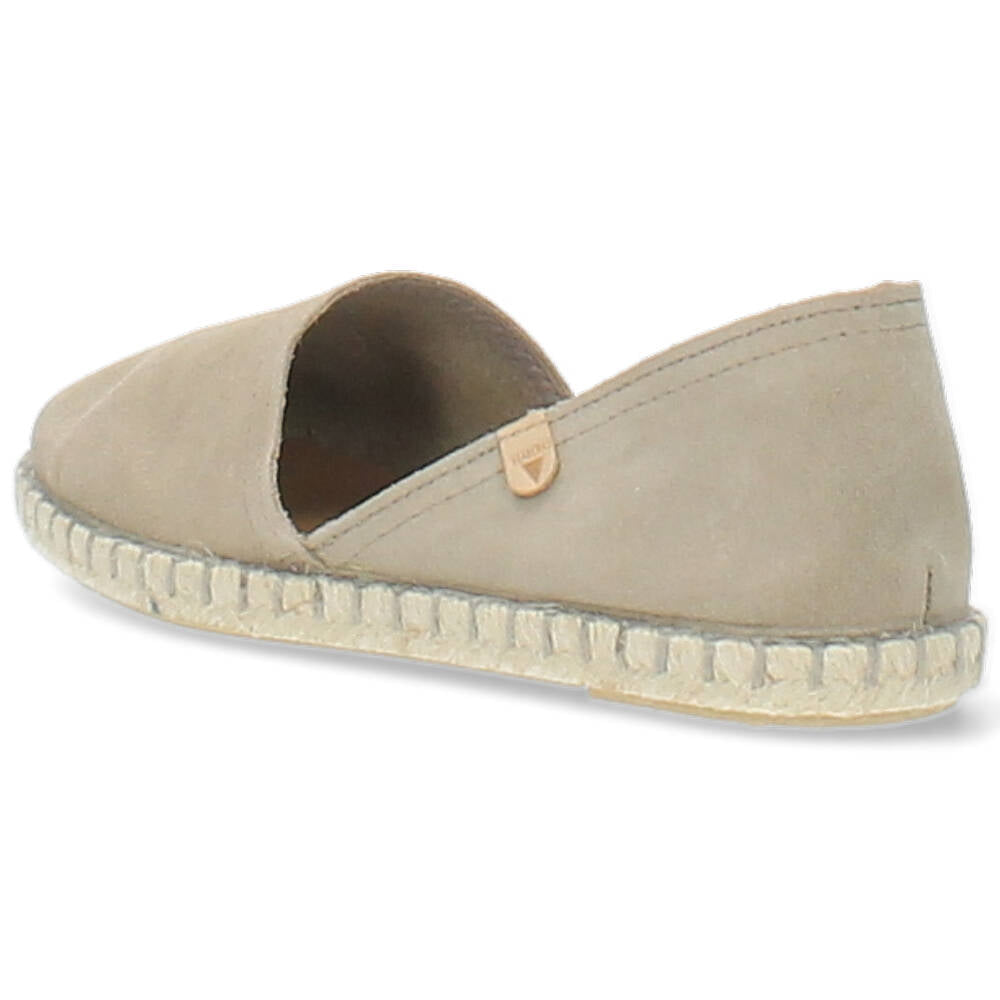beige espadrilles