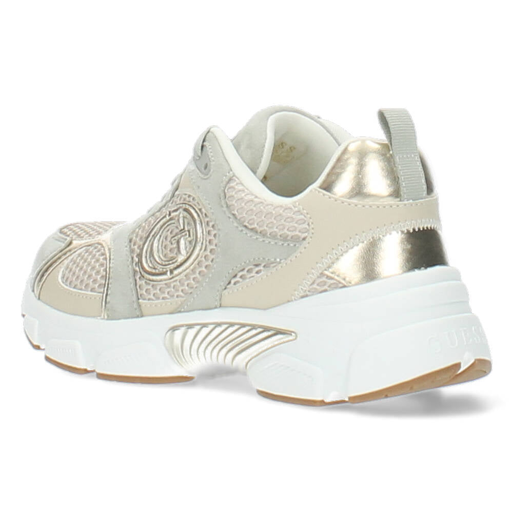 beige sneaker
