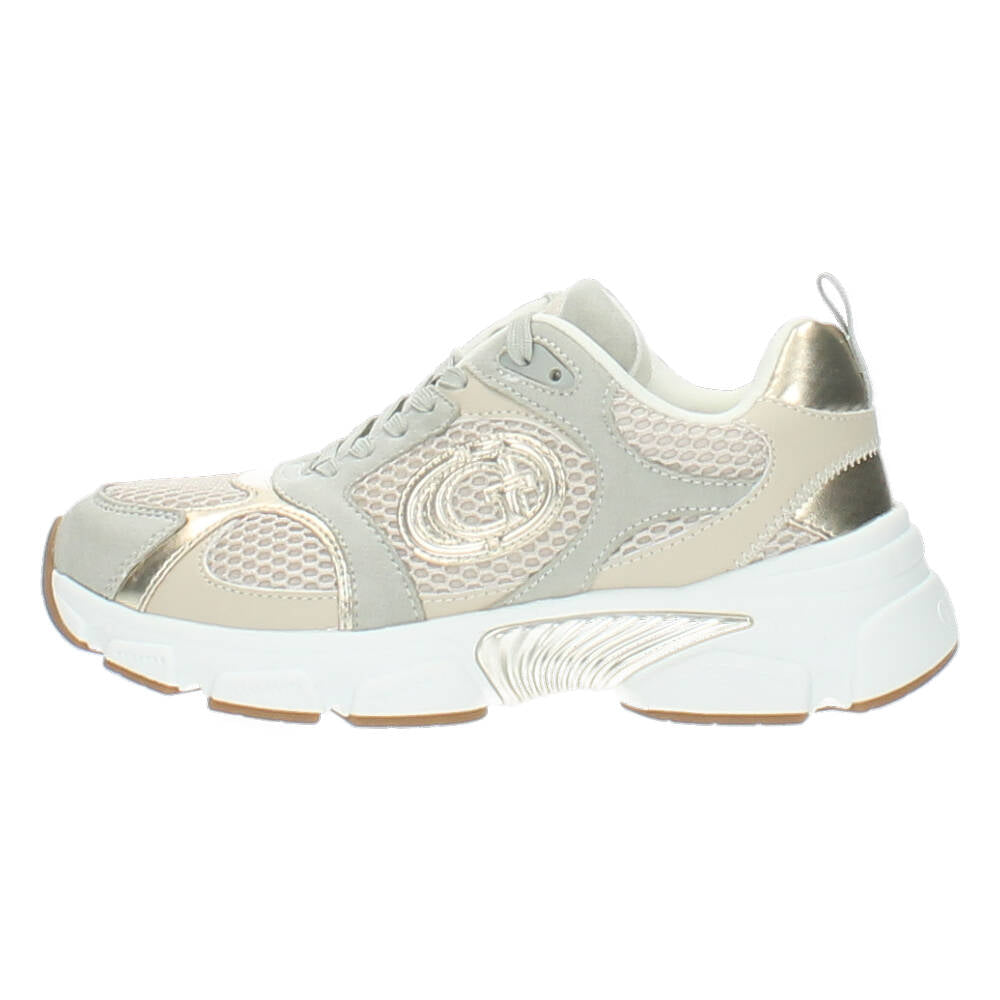 beige sneaker