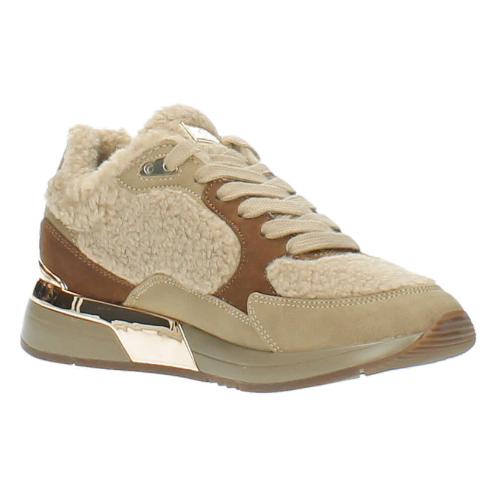 natural sneaker