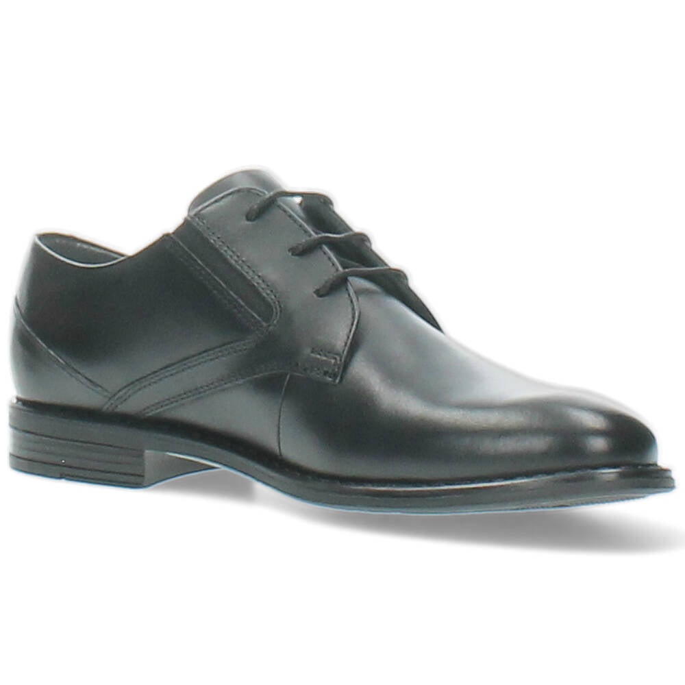 zwarte geklede schoen