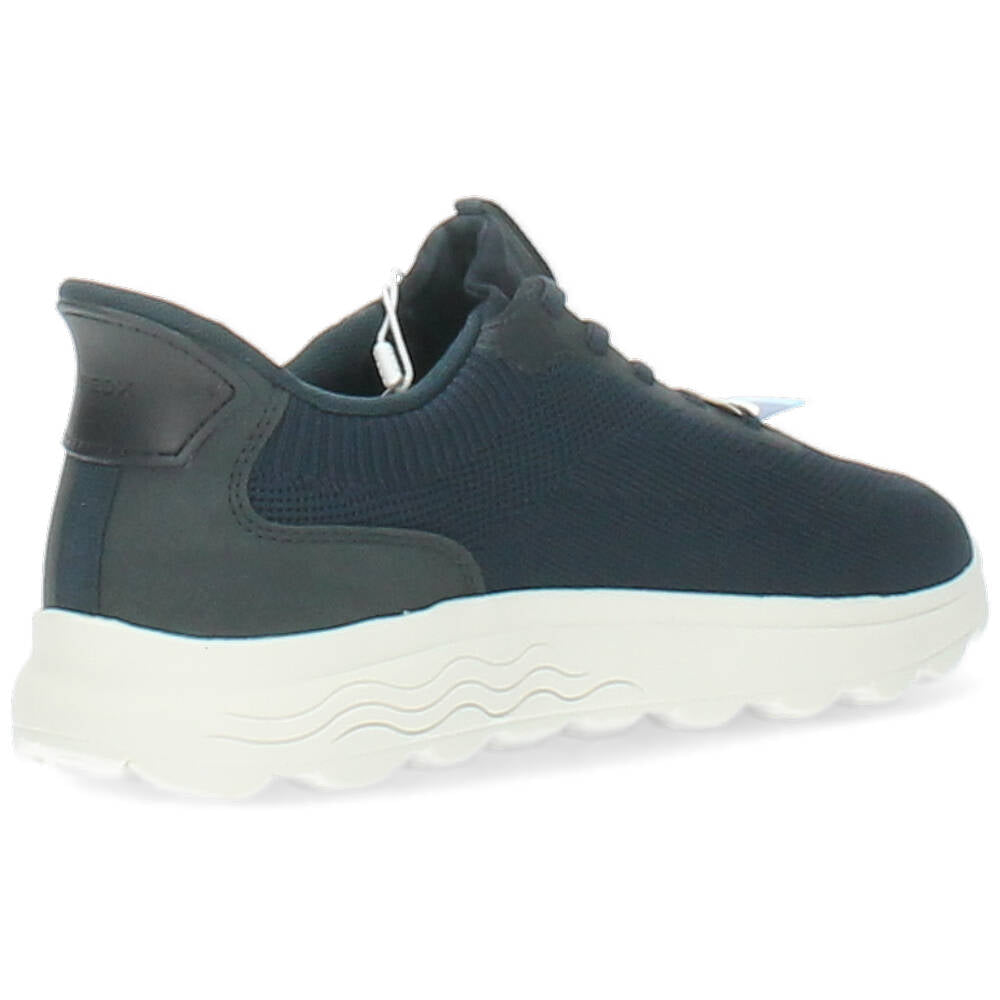 blauwe sneaker