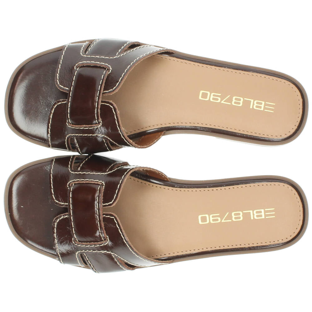 bruine slipper