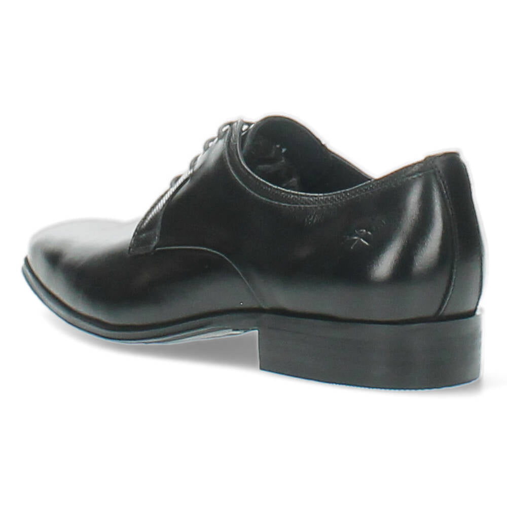 zwarte geklede schoen