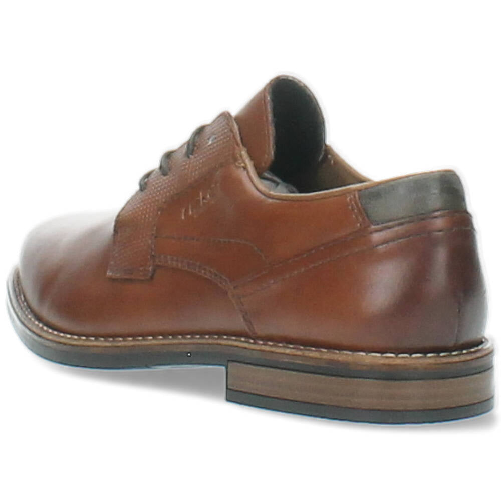 bruine geklede schoen