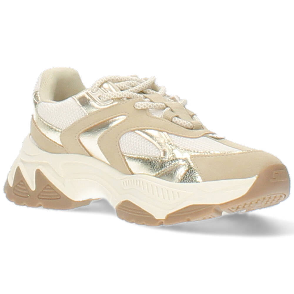 beige sneaker