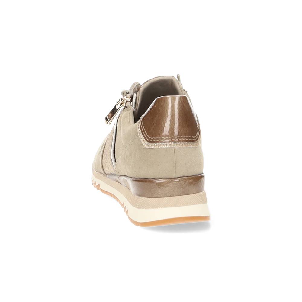 beige sneaker