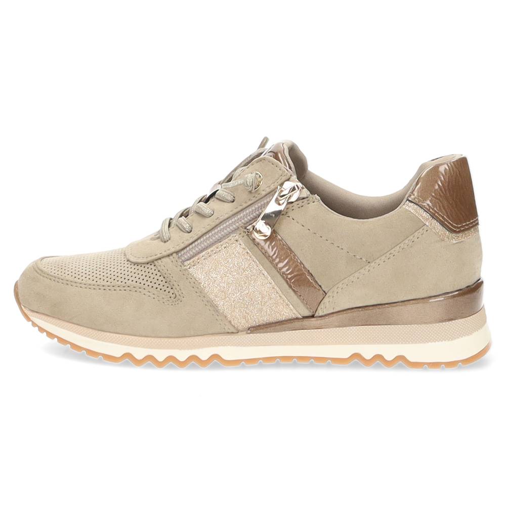 beige sneaker