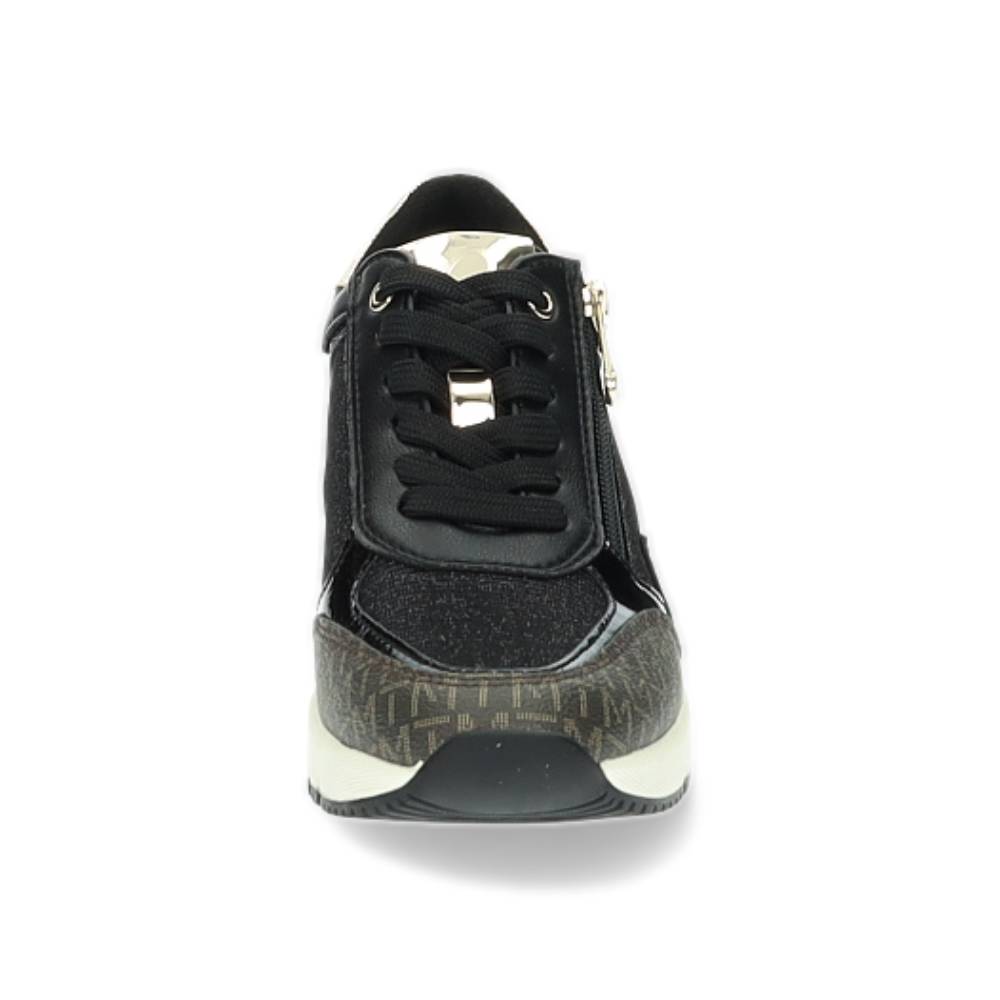 zwarte sneaker