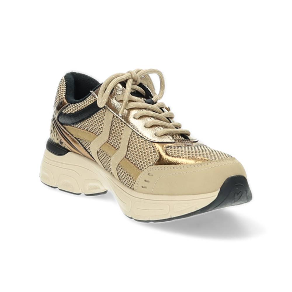 beige sneaker