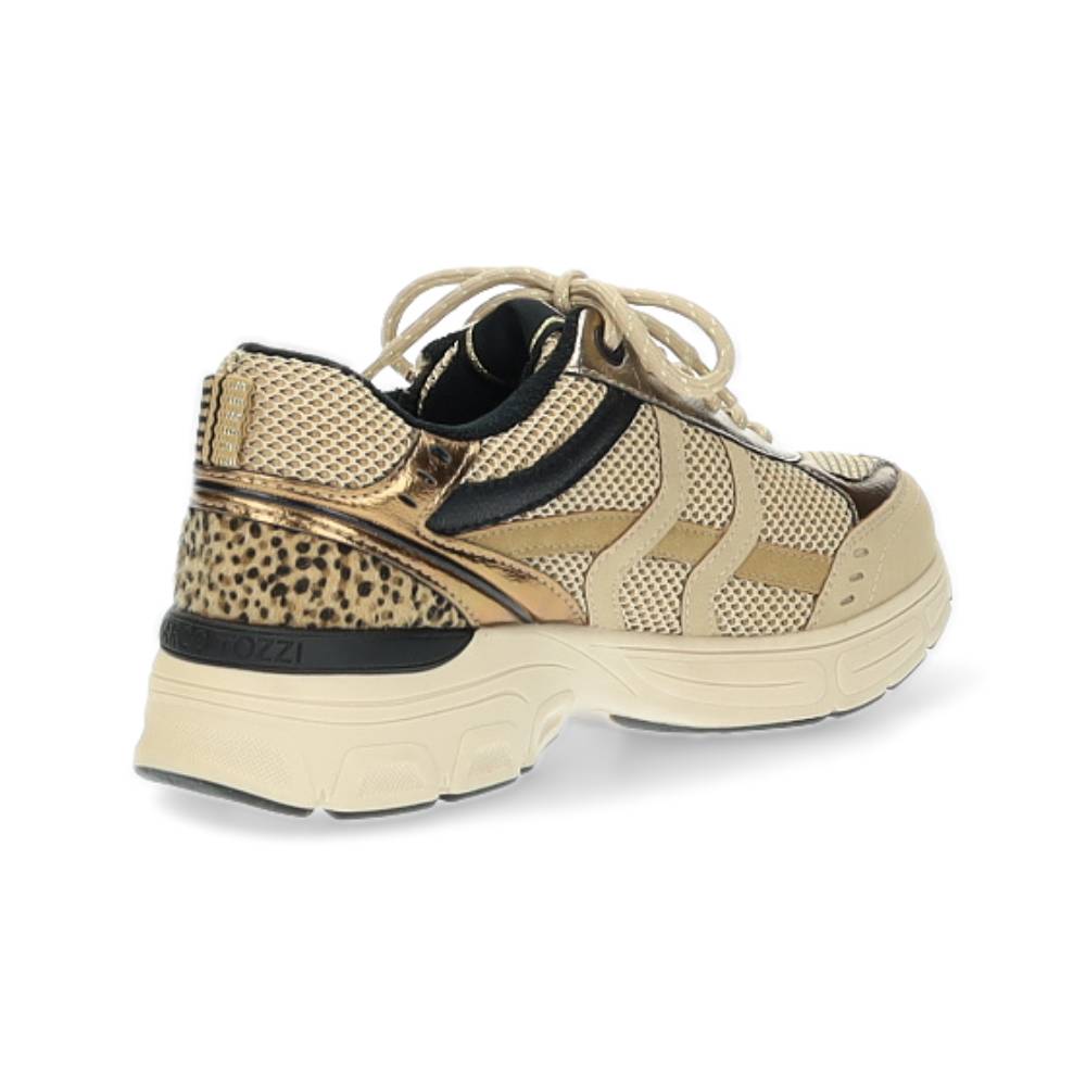 beige sneaker