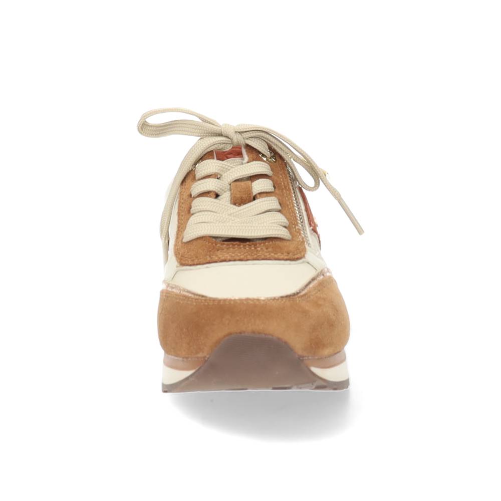cognac sneaker