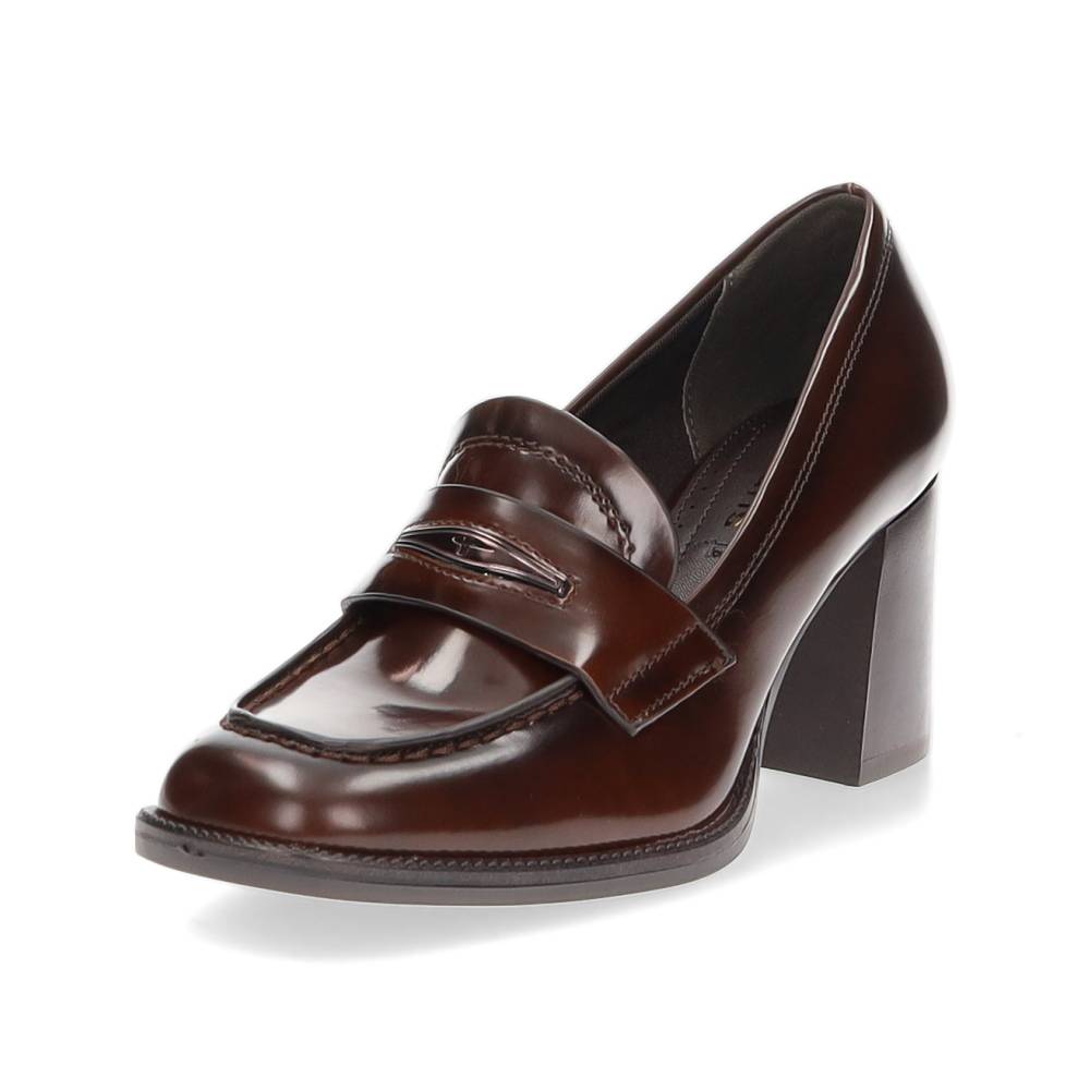 bruine mocassin op hak