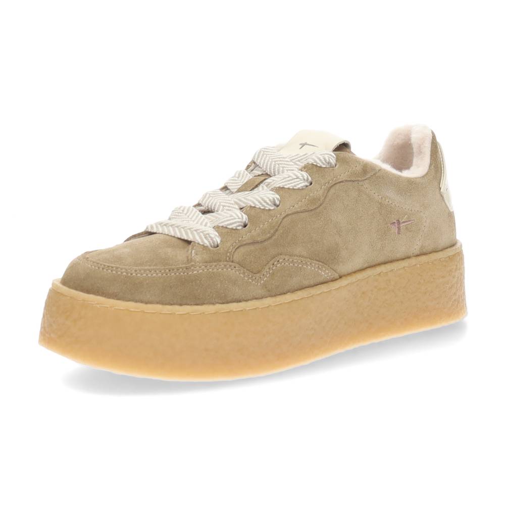 beige sneaker
