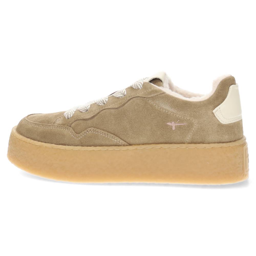beige sneaker