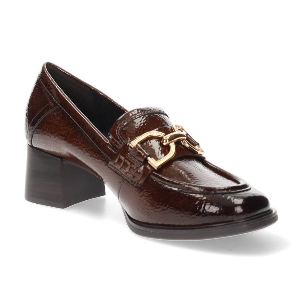bruine mocassin op hak