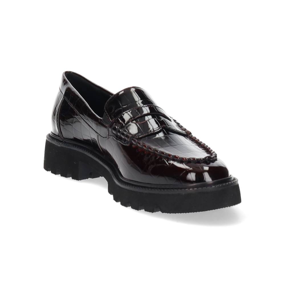bordeaux loafer