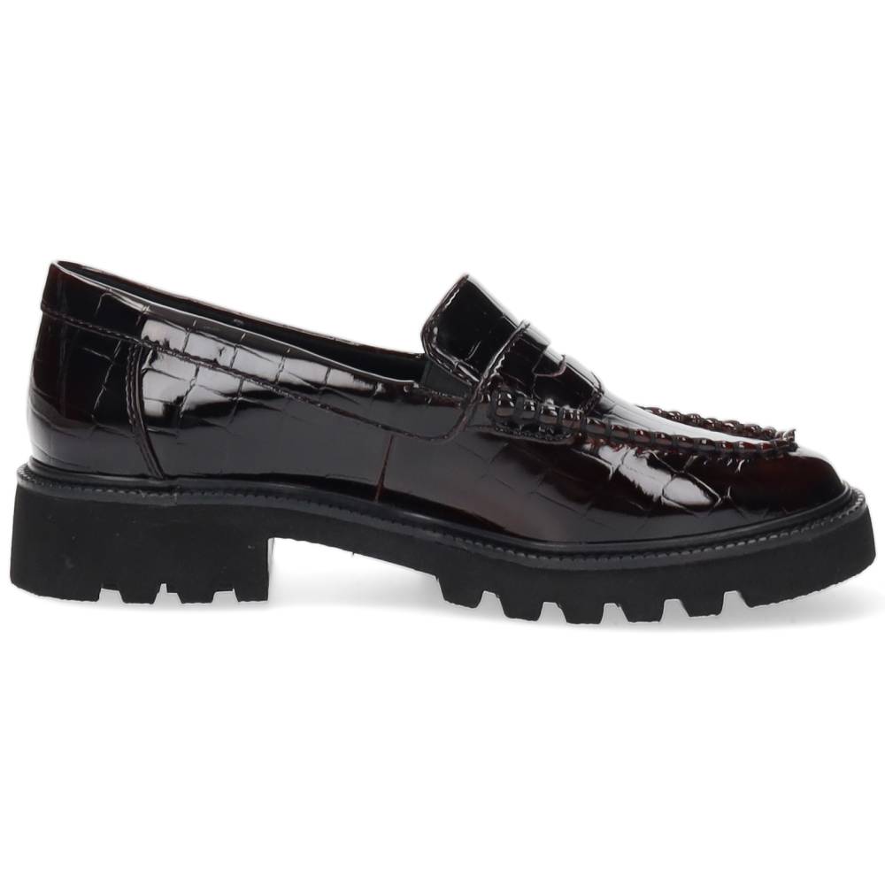 bordeaux loafer