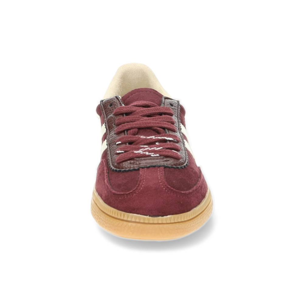 bordeaux sneaker