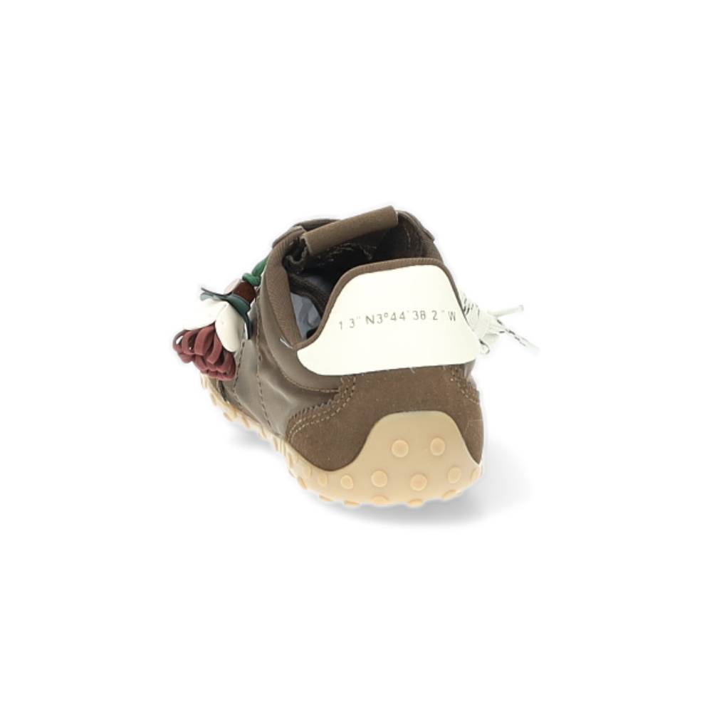 donkerbruine sneaker