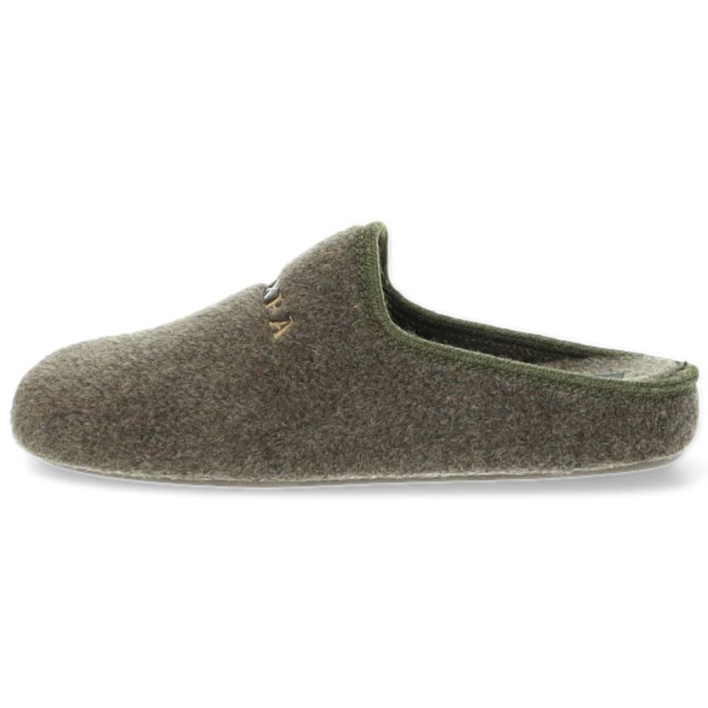 kaki pantoffel