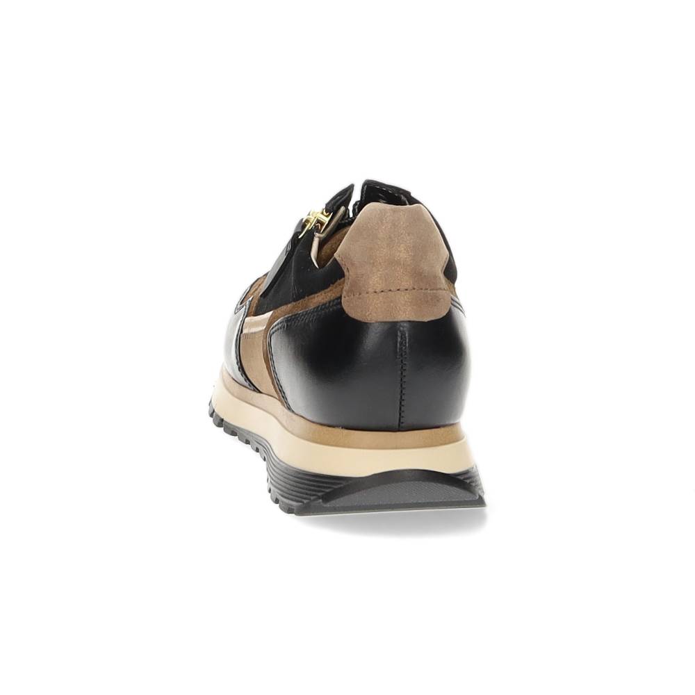 zwarte sneaker