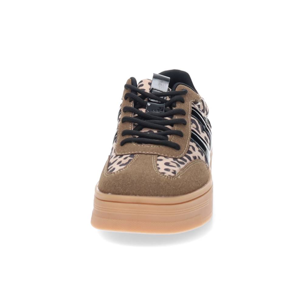 taupe sneaker