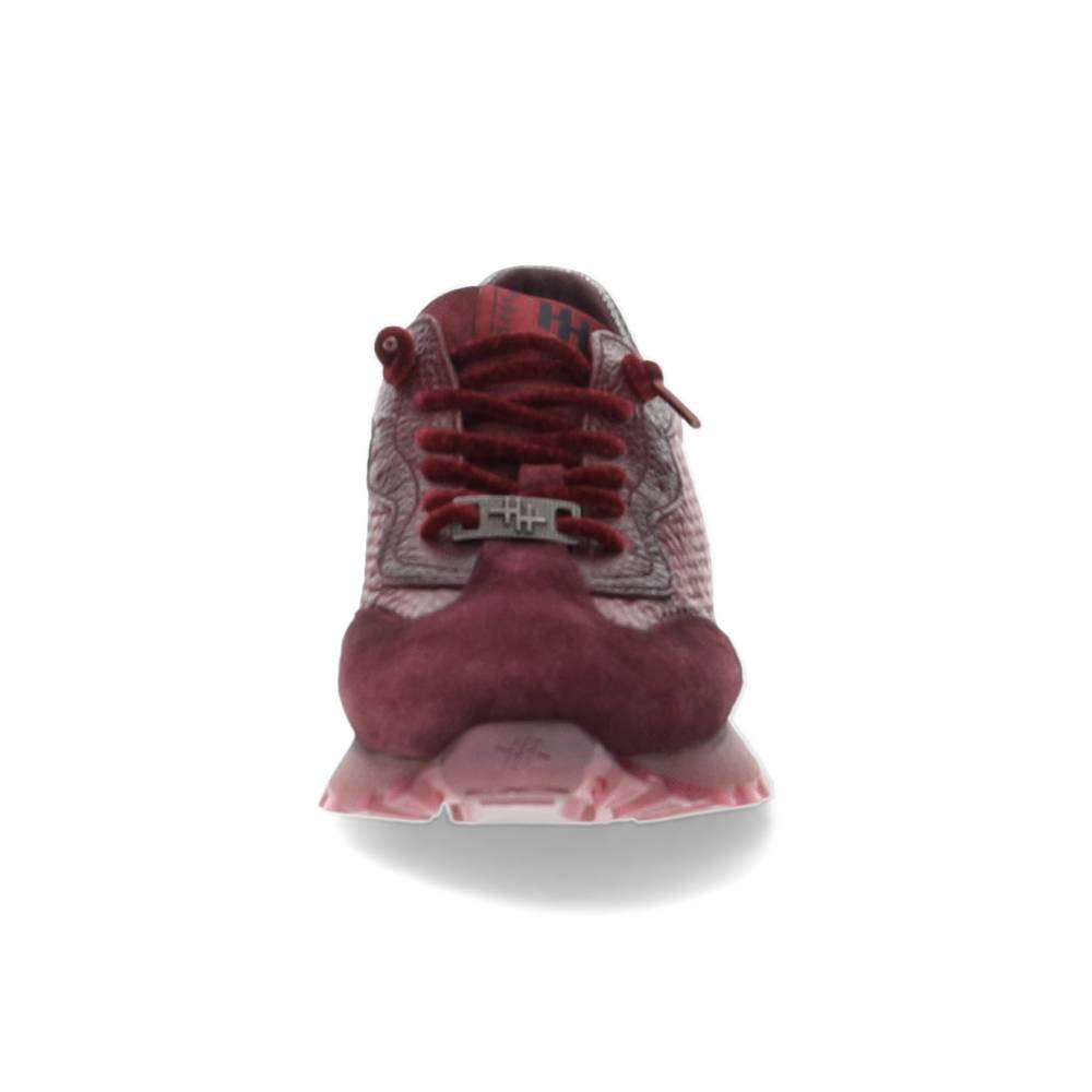 bordeaux sneaker
