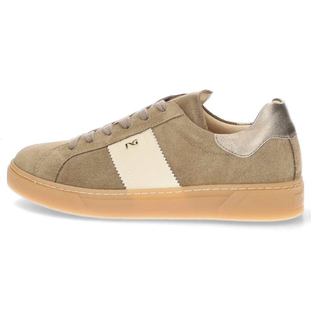 beige sneaker