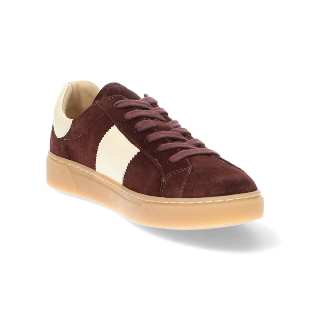 bordeaux sneaker