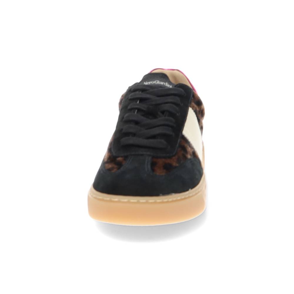 zwarte sneaker