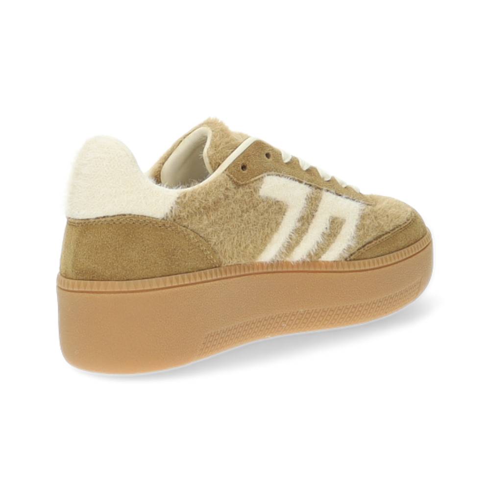 beige sneaker