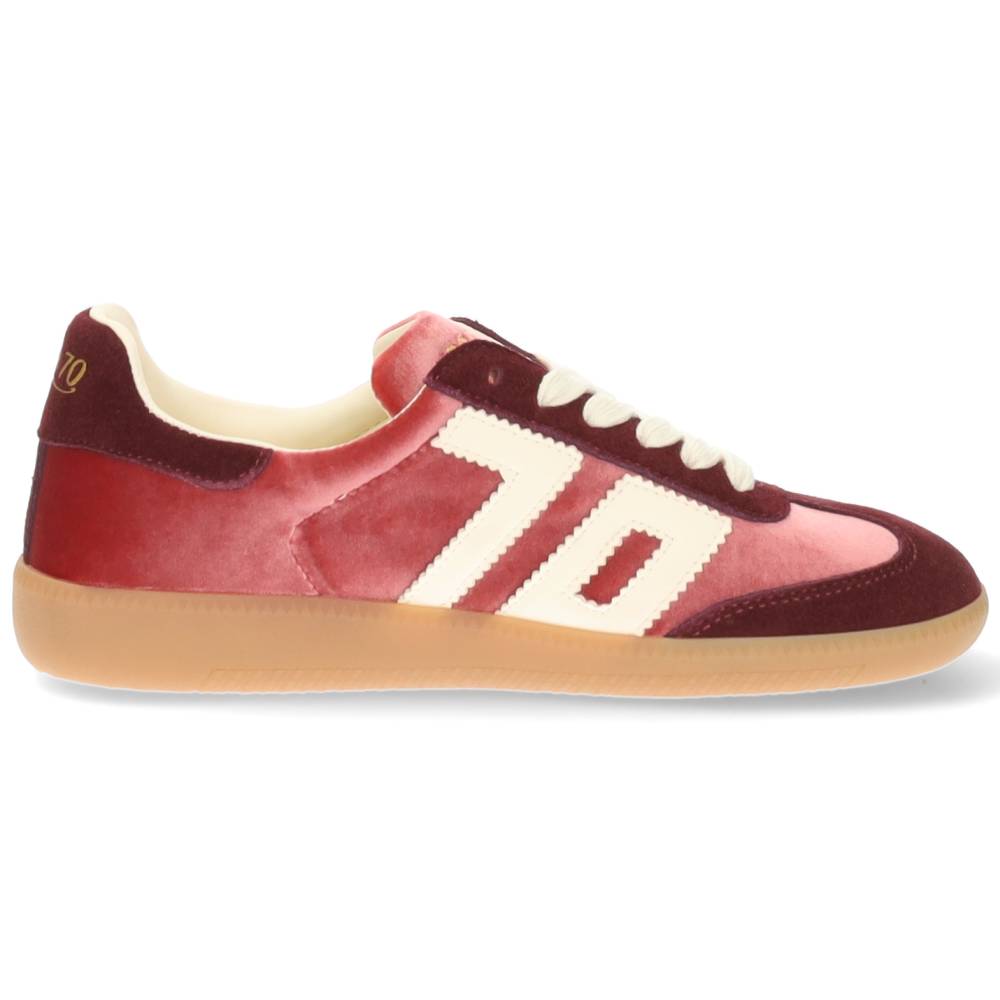 bordeaux sneaker