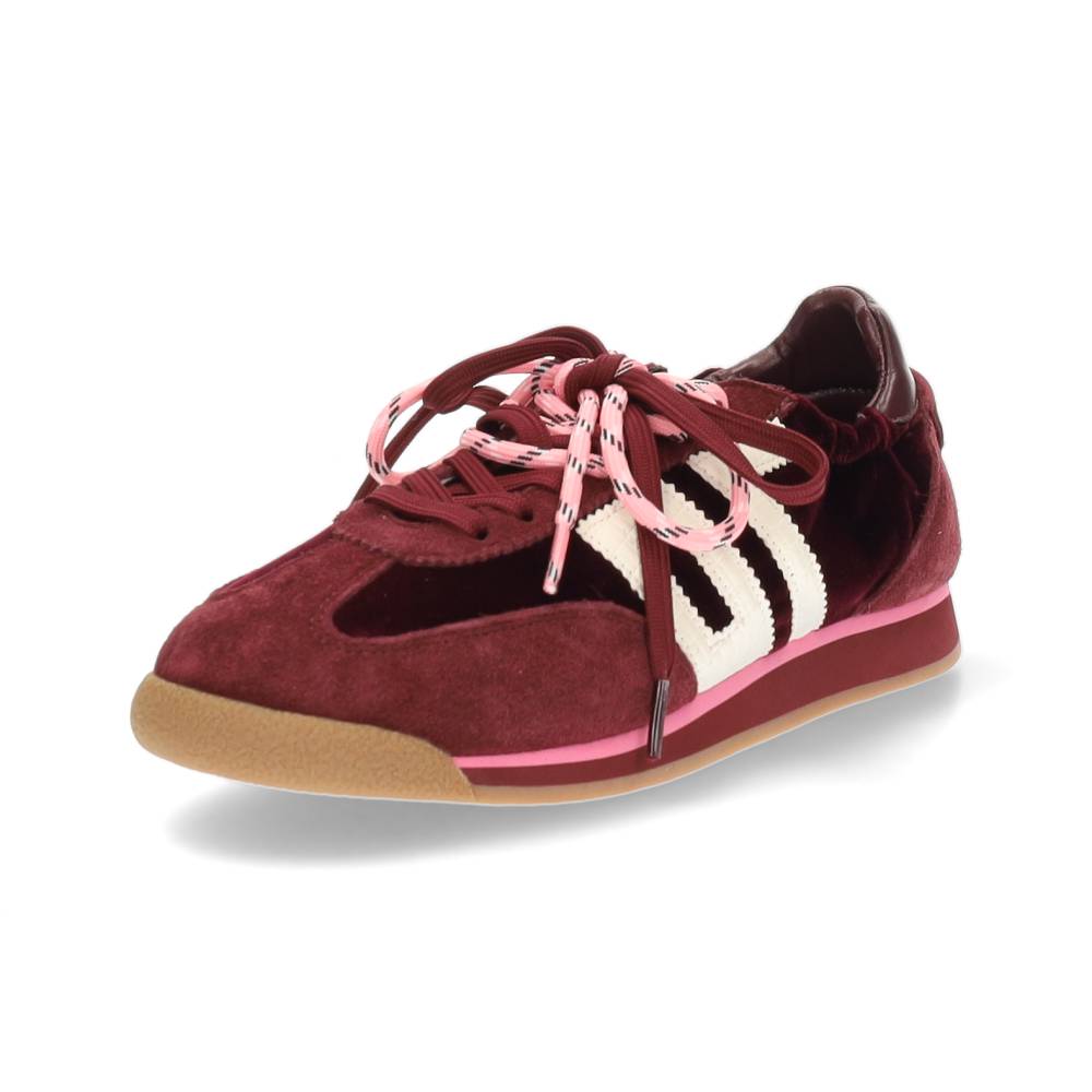 bordeaux sneaker