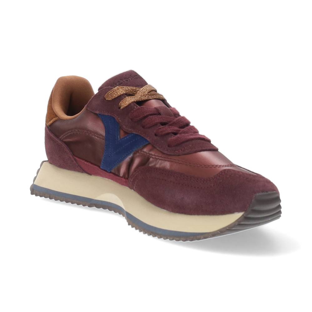bordeaux sneaker