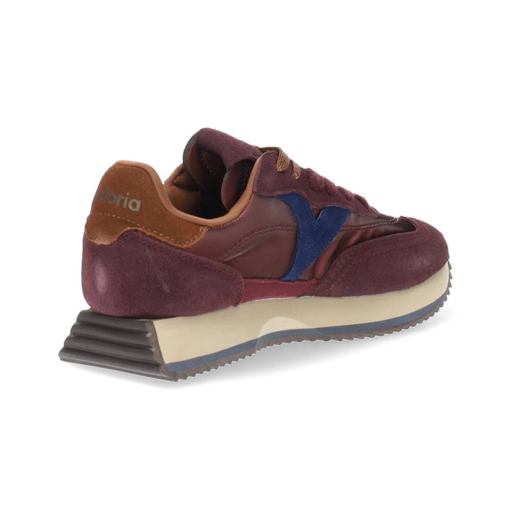 bordeaux sneaker