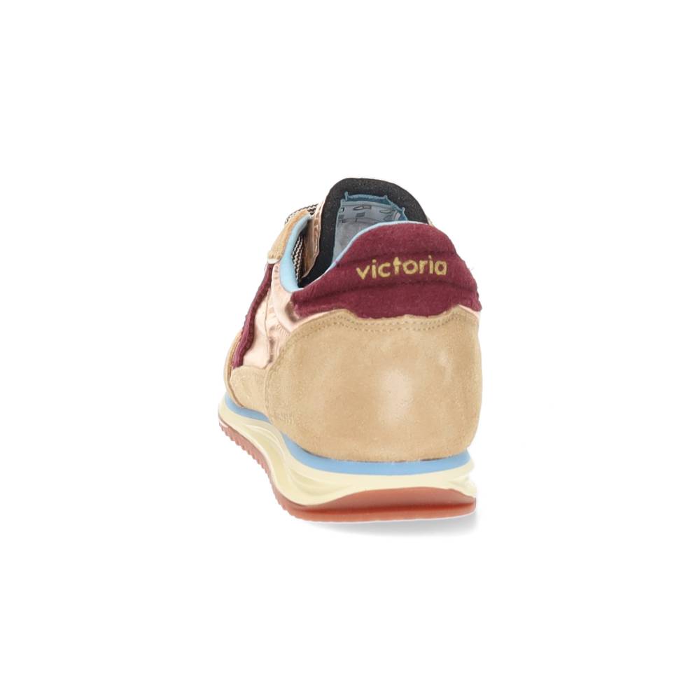 cognac sneaker