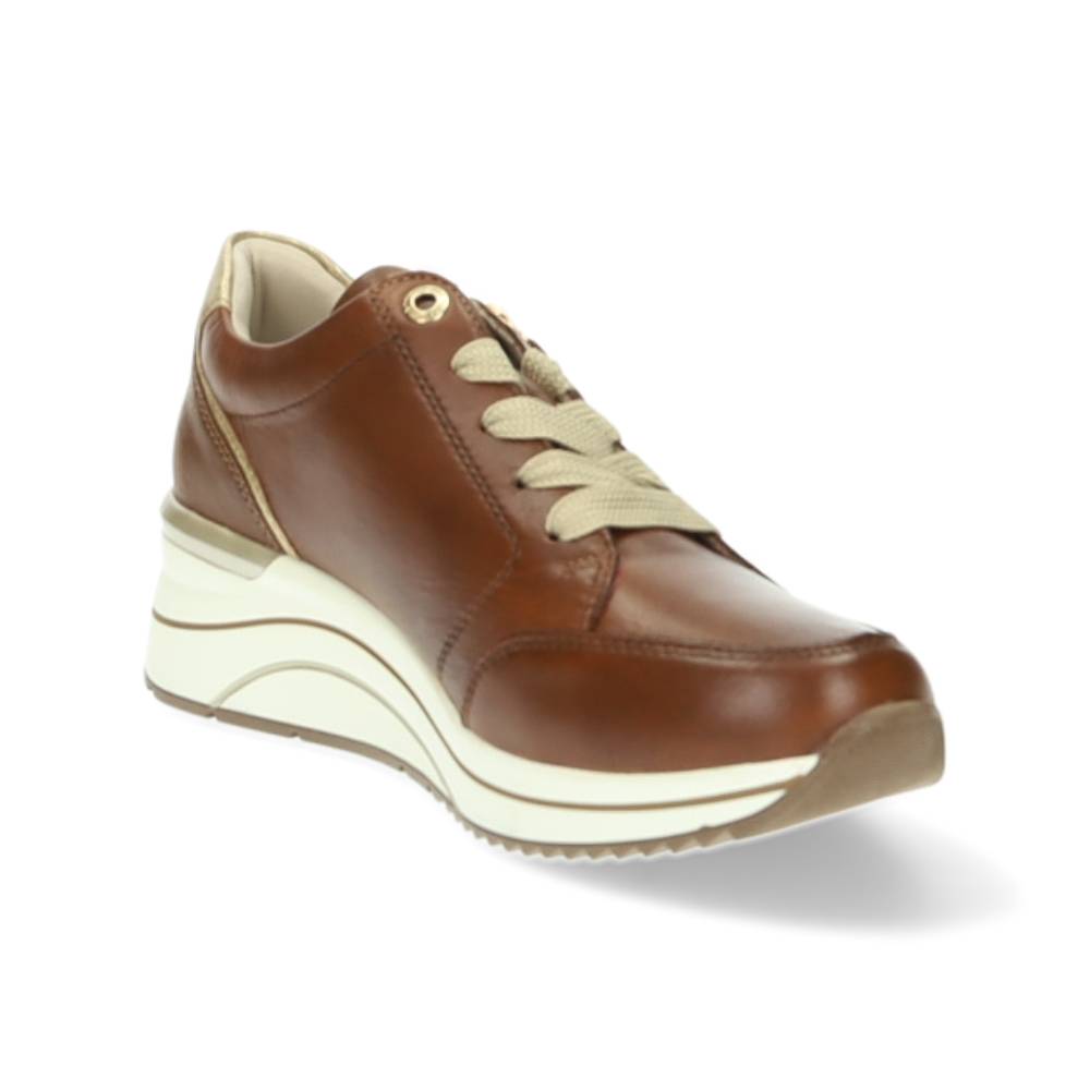 cognac sneaker