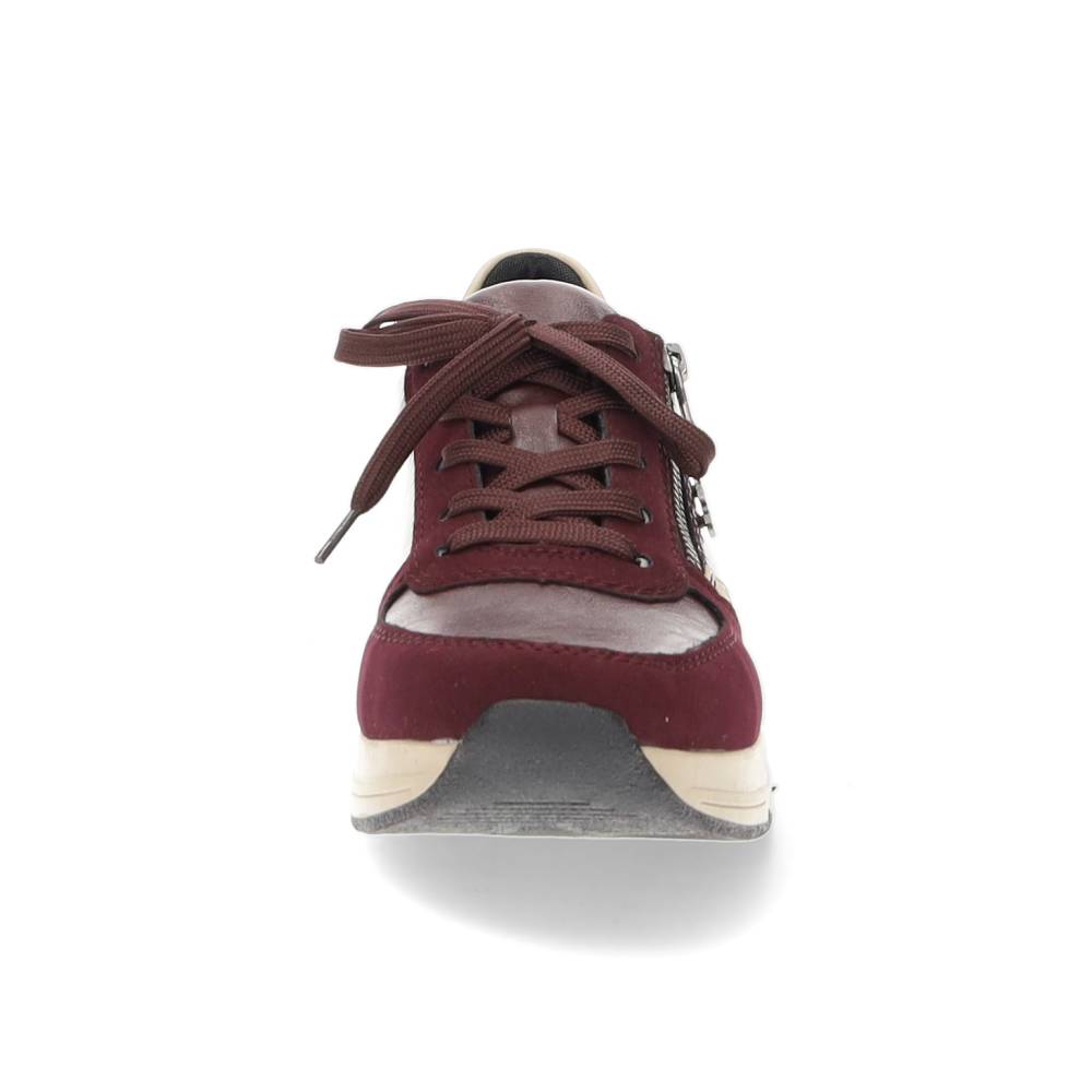 bordeaux sneaker