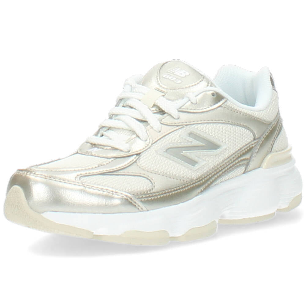 beige sneaker