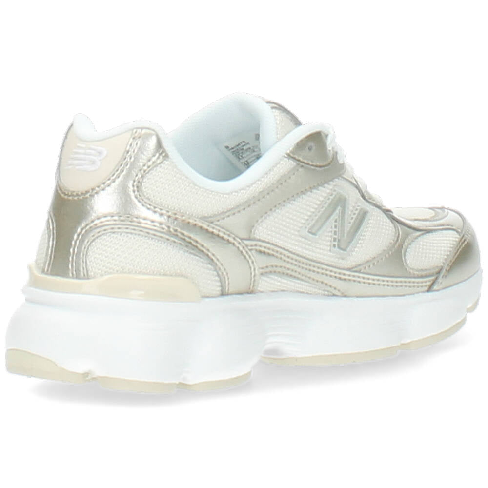 beige sneaker