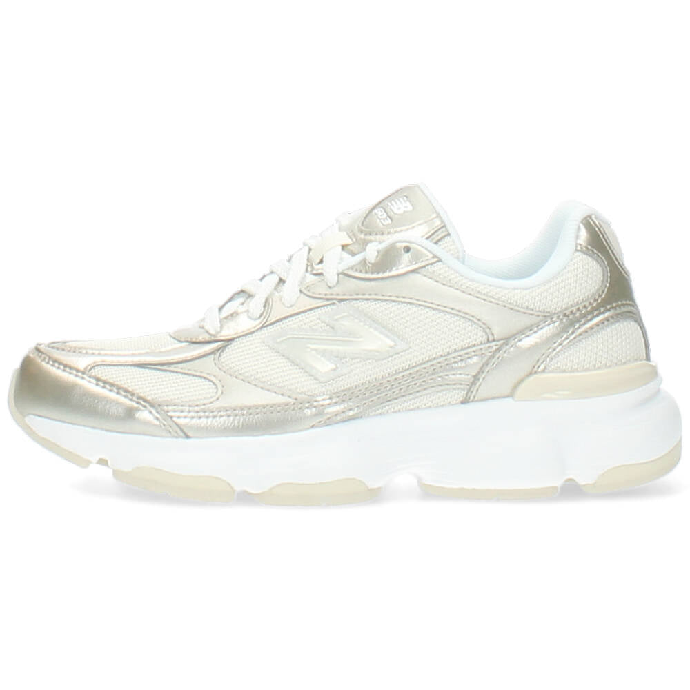 beige sneaker