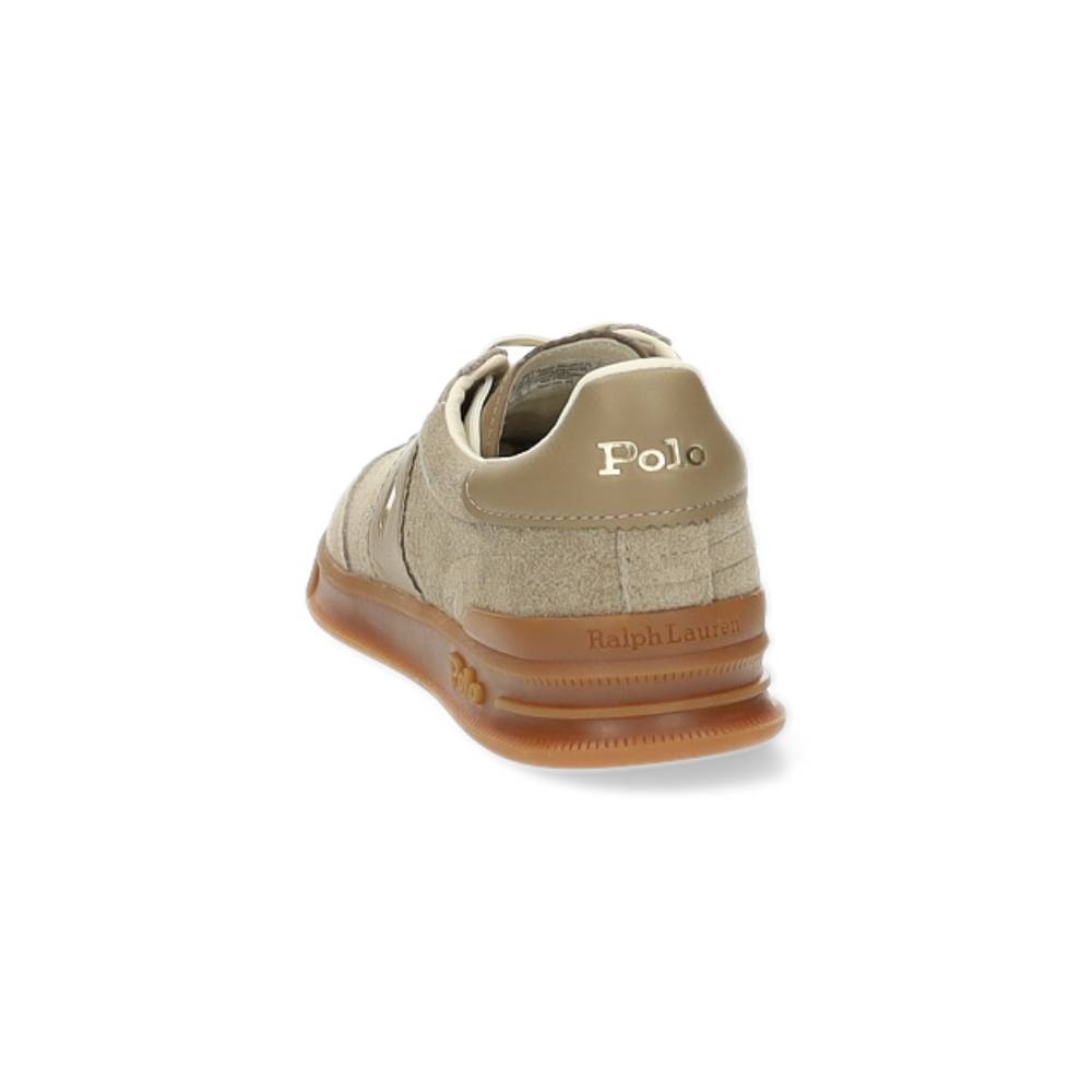 beige sneaker