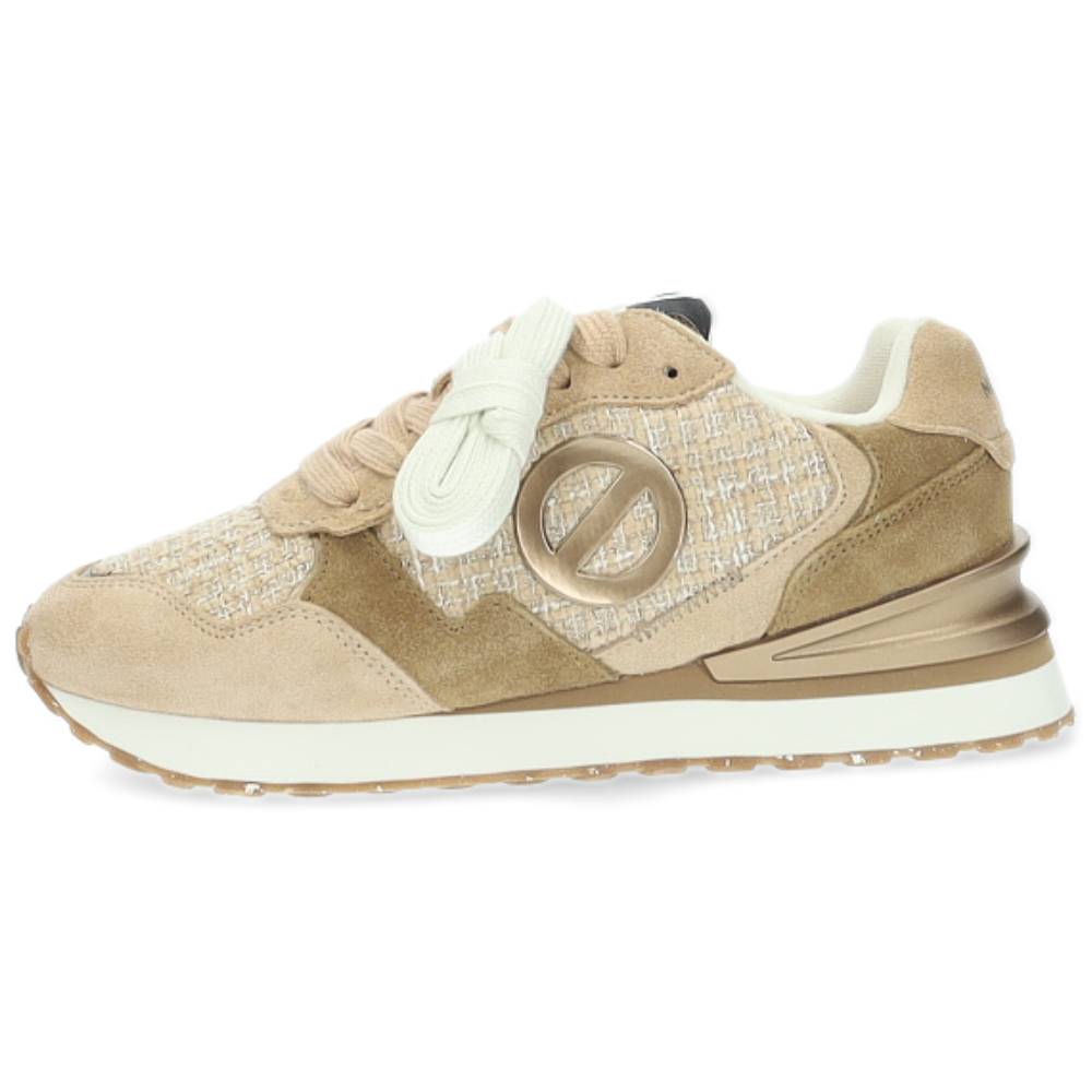 beige sneaker