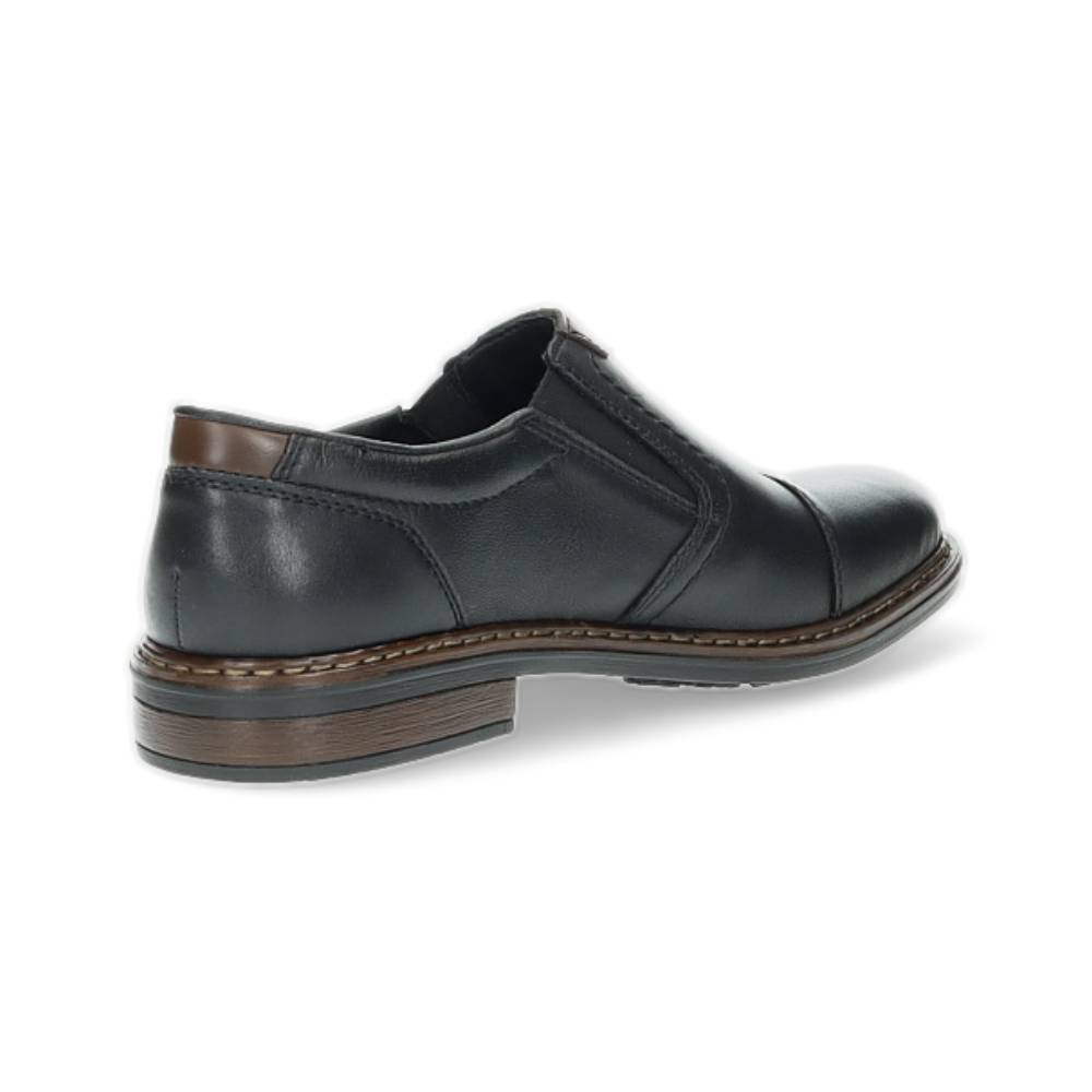 zwarte geklede mocassin